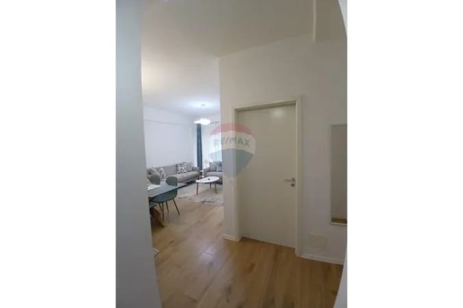 Tirane, jepet me qera apartament , 95 m² 650 € 