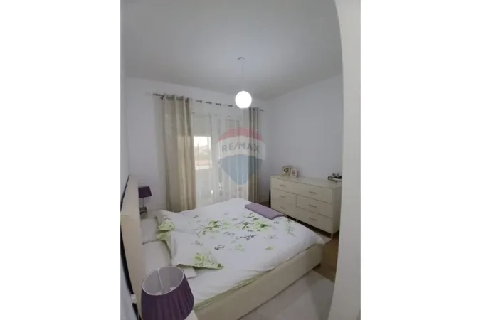 Tirane, jepet me qera apartament , 95 m² 650 € 