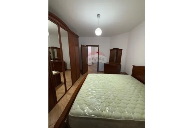 Shqiperi, jepet me qera apartament , 102 m² 700 € 