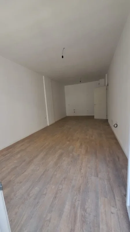 Tirane, shitet apartament 1+1+Ballkon , 82 m² (Rruga Dritan Hoxha, Kompleksi E88)