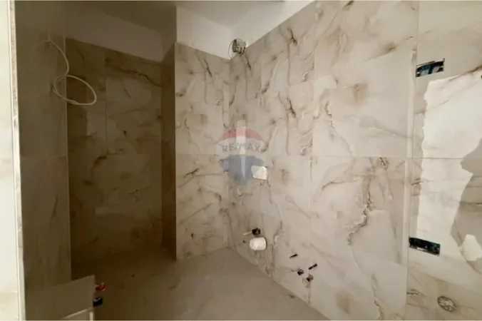 Tirane, shitet apartament , 86 m² 160.000 € 