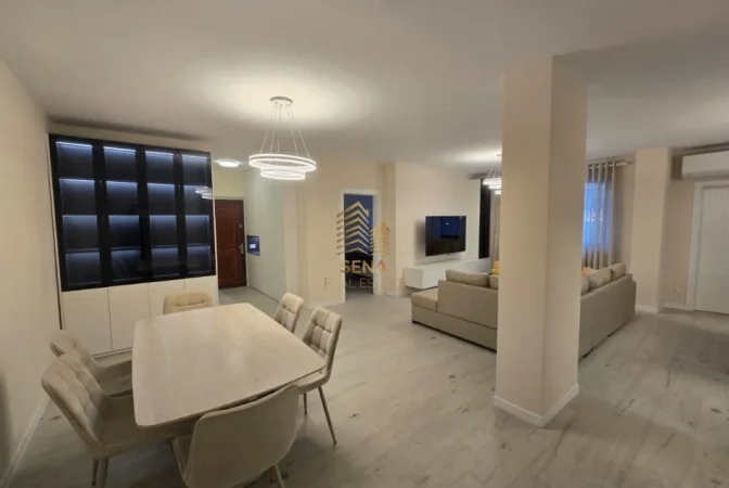 Tirane, jepet me qera apartament 3+1+Ballkon Kati 3, 130 m² 1.400 € (Komuna e Parisit)