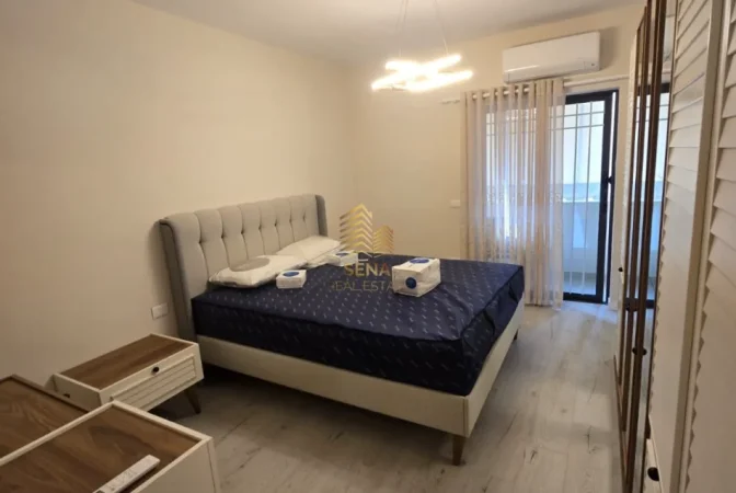 Tirane, jepet me qera apartament 3+1+Ballkon Kati 3, 130 m² 1.400 € (Komuna e Parisit)