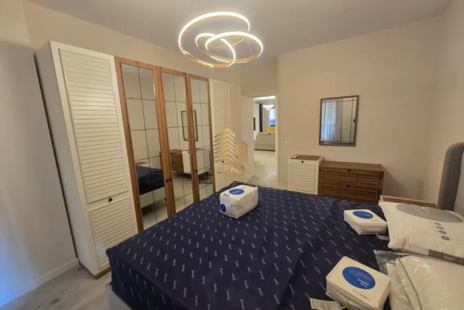 Tirane, jepet me qera apartament 3+1+Ballkon Kati 3, 130 m² 1.400 € (Komuna e Parisit)