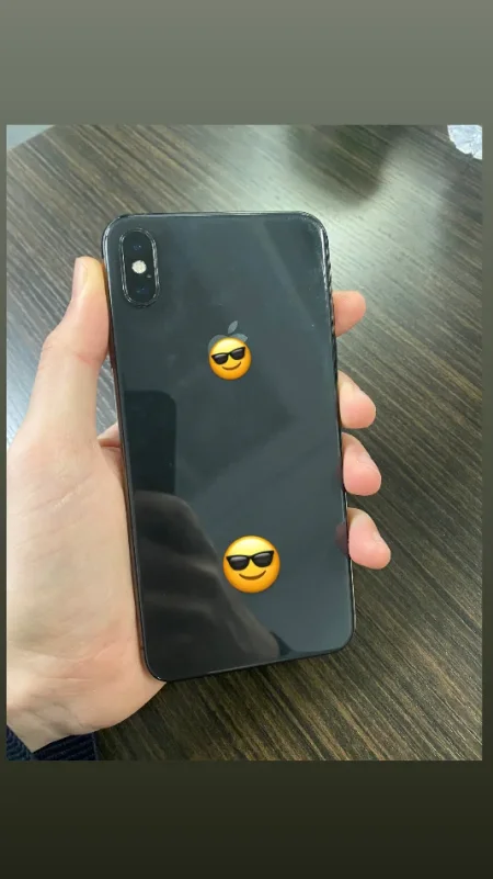 Tirane, shes 10 pro max 64G 80 mij lek 80 €