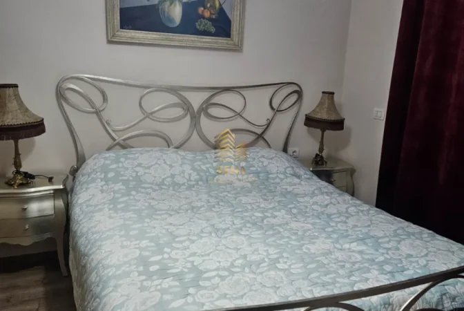 Tirane, jepet me qera apartament 2+1 Kati 4, 80 m² 750 € (Rruga Kosovareve)