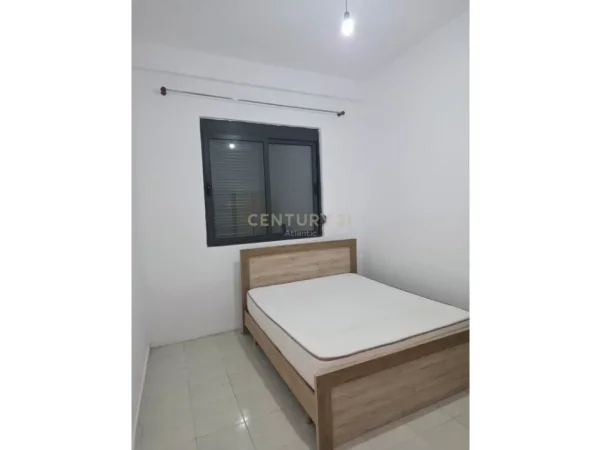 Durres, jepet me qera apartament 2+1 Kati 1, 80 m² 350 € 