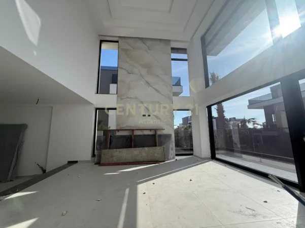 Durres, shitet Vile 5+1 Kati 0, 479 m² 