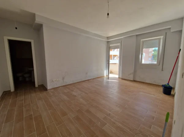 🔥OKAZION 🔥SHITET  APARTAMENT 2+1+2  105.000 € (KOPSHTI BOTANIK)