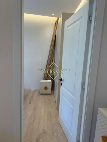 Tirane, jepet me qera apartament , 55 m² (rruga e dibres)