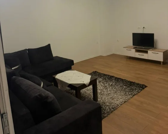 Tirane, jepet me qera apartament 1+1 Kati 1, 50 m² 350 € (spitali qsut , Allias)