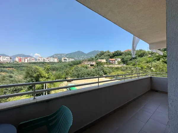 Tirane, jepet me qera apartament 2+1+Ballkon Kati 2, 107 m²,Çmimi 40.000 Lekë të Reja, (Pranë Auto-Kalaja,Rruga Rexhep Bastari, Fresk, Tiranë)