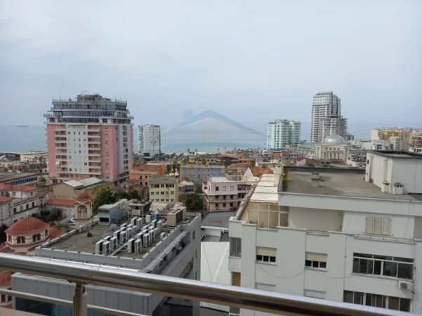 Durres, jepet me qera apartament 1+1+Ballkon Kati 11, 93 m² 350 € 