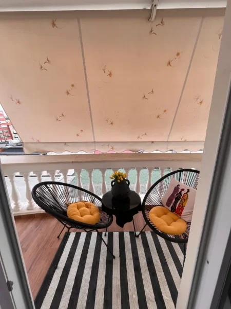 Tirane, jepet me qera apartament 1+1 Kati 6, 80 m² 800 € (21 DHJETORI)