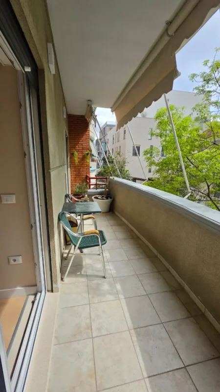 Tirane, jepet me qera ambjent biznesi Kati 2, 131 m² 2.600 € (sheshi Italia)