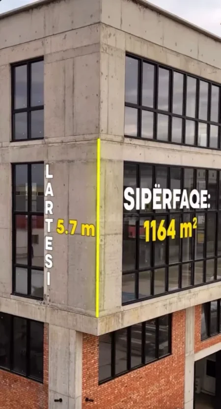 Tirane, jepet me qera ambjent biznesi Kati 4, 4.600 m² 20.000 € (FUSHE MEZEZ)