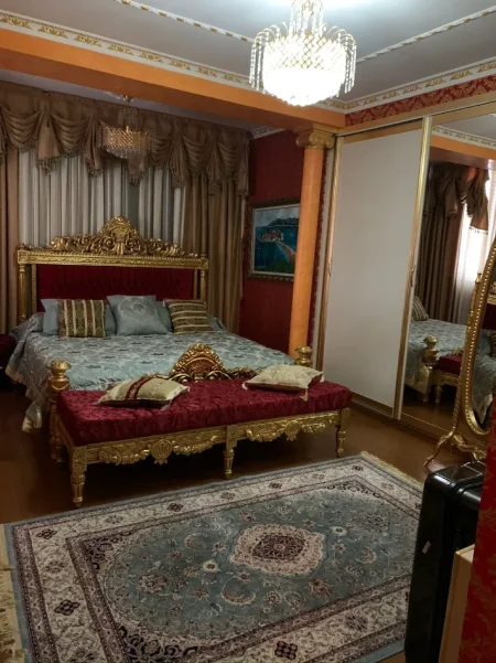 Tirane, shitet apartament 2+1 Kati 2, 122 m² 220.000 € (Kinostudio)