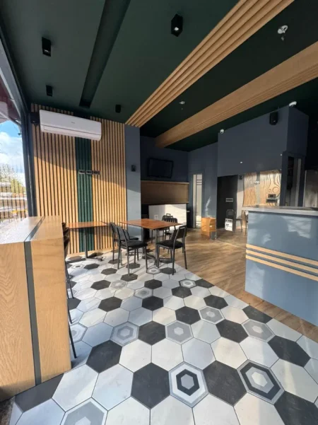 Tirane, jepet me qera ambjent biznesi , 50 m² ,100.000 LEKE (KOMUNA E PARISIT)