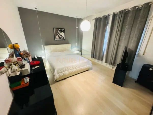 Tirane, shitet apartament 1+1+Ballkon Kati 1, 130 m² 183.000 € (HIPOTEKA , Tirane)