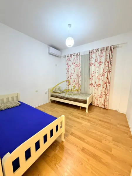 Tirane, jepet me qera apartament 2+1 Kati 7, 115 m² 600 € (ASTIR)