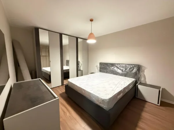 Tirane, jepet me qera apartament 1+1+Ballkon Kati 4, 50 m² 70.000 leke (Rruga Vaso Pasha)