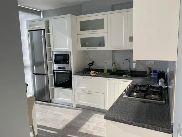 Tirane, jepet me qera apartament 2+1 Kati 6, 98 m² 620 € (FUSHA E AVIACIONIT)