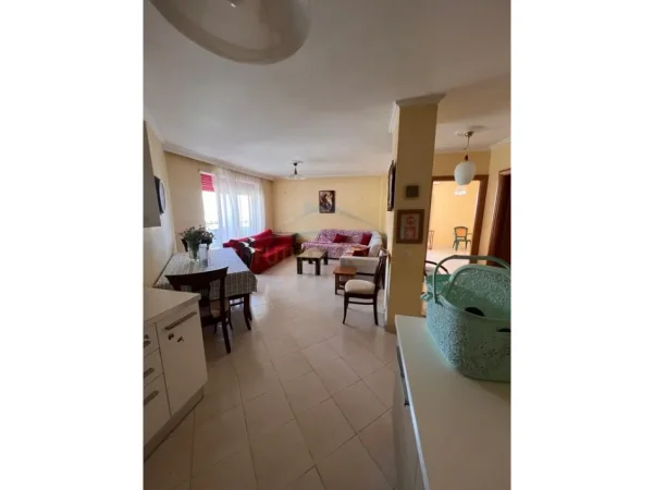 Durres, shitet apartament 2+1 Kati 8, 120 m² 275.000 € (VOLLGA)