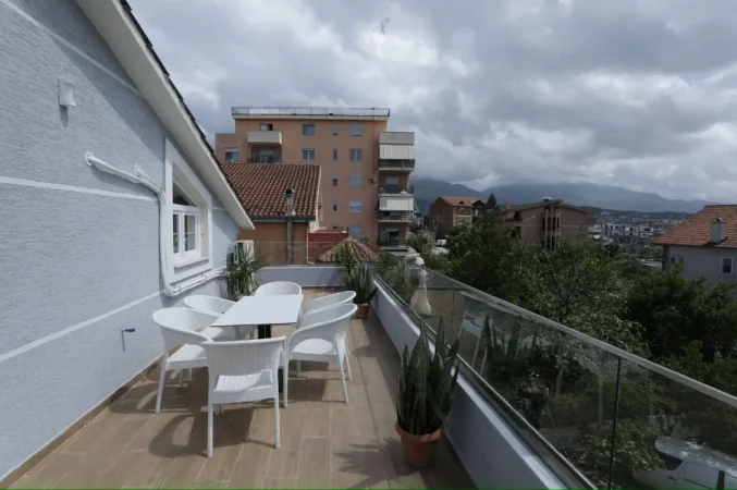 Tirane, jepet me qera apartament 2+1 Kati 3, 80 m² 680 € (VANGJUSH MIHO)