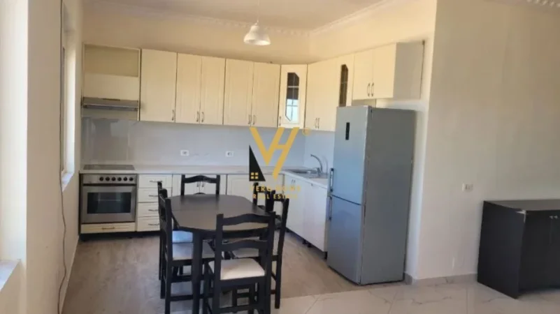 Tirane, jepet me qera apartament 3+1+Ballkon Kati 7, 200 m² 670 € (KODRA E PRIFTIT)