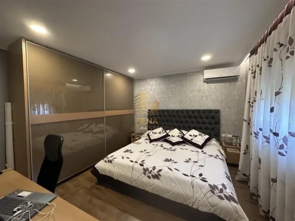 Tirane, jepet me qera apartament 2+1+Ballkon Kati 5, 75 m² 800 € (Delijorgji, rruga Irfan Tomini)