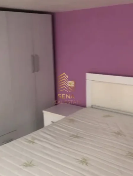 Tirane, jepet me qera apartament 1+1 Kati 1, 50 m² 350 € (Oxhaku)