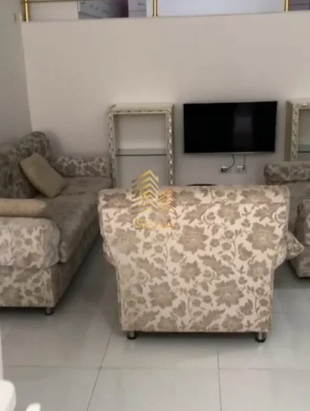 Tirane, jepet me qera apartament 1+1 Kati 1, 50 m² 350 € (Oxhaku)