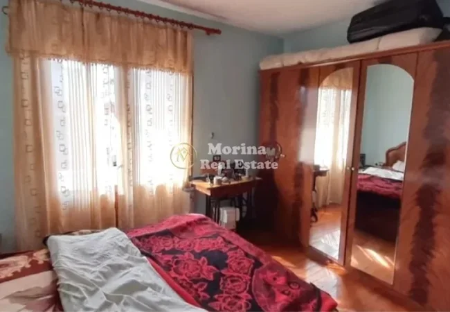 Tirane, jepet me qera shtepi 2+1 Kati 2, 90 m² 450 € (Allias)