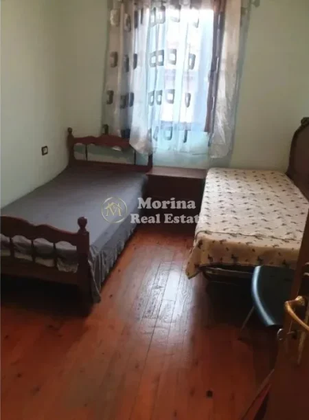 Tirane, jepet me qera shtepi 2+1 Kati 2, 90 m² 450 € (Allias)