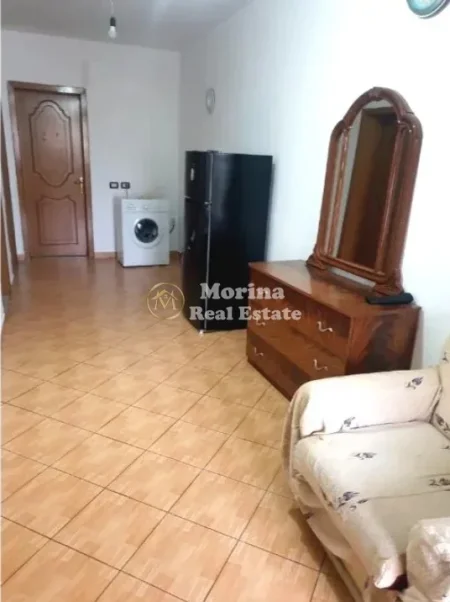 Tirane, jepet me qera shtepi 2+1 Kati 2, 90 m² 450 € (Allias)