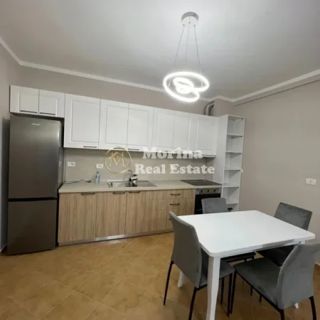 Tirane, jepet me qera apartament 1+1 Kati 4, 78 m² 500 € (Jordan Misja)