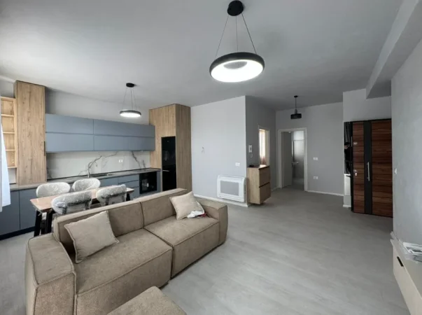 Tirane, jepet me qera apartament 2+1 , 100 m² 750 € 