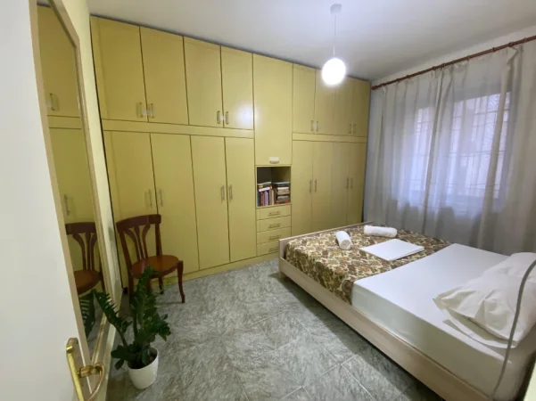 Tirane, jepet me qera apartament 2+1 Kati 1, 70 m² 650 € (Stadiumi Dinamo)