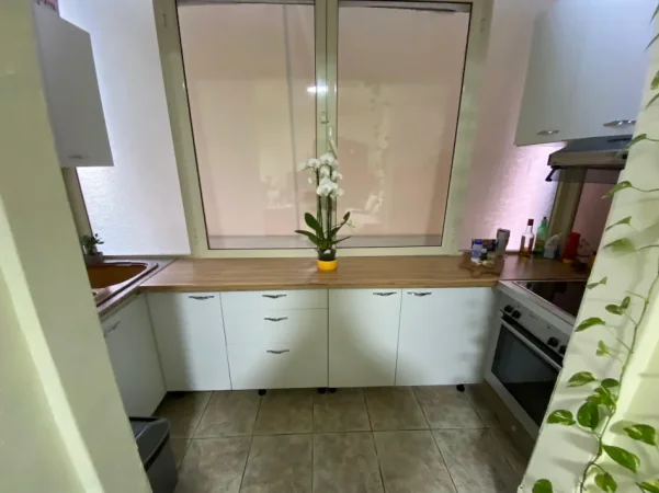 Tirane, jepet me qera apartament 2+1 Kati 1, 70 m² 650 € (Stadiumi Dinamo)