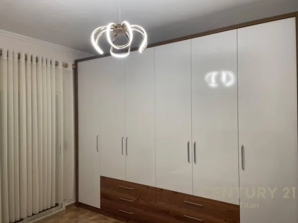Tirane, shitet apartament 1+1+Ballkon Kati 1, 68 m² 140.000 € 