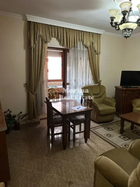 Tirane, shitet apartament 2+1 Kati 2, 80 m² 135.000 € (Xhamlliku)