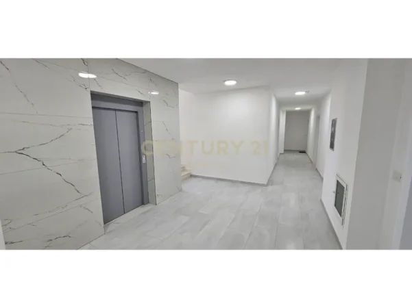 Tirane, shitet apartament 1+1 Kati 3, 60 m² 96.000 € 