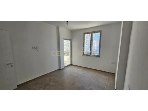 Tirane, shitet apartament 1+1 Kati 3, 60 m² 96.000 € 