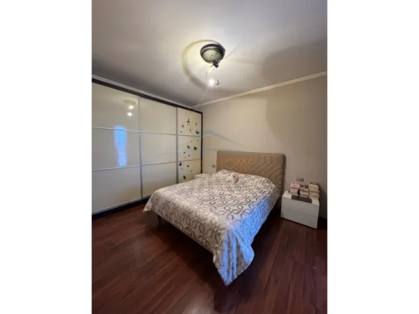 Tirane, MUNDESI KREDIE  shitet apartament 2+1 Kati 5, 101 m² 205.000 € (RRUGA E DIBRES TIRANE)