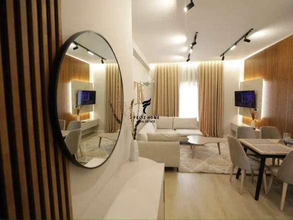 Tirane, jepet me qera apartament 2+1 Kati 3, 80 m² 680 € (PORCELAN)