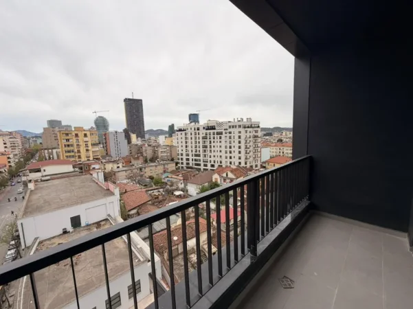 Tirane, jepet me qera zyre Kati 7, 121 m² 1.000 € (Rruga e Barrikadave)