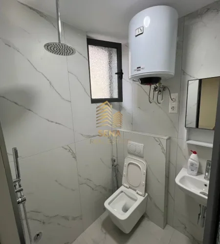Tirane, jepet me qera apartament 1+1 Kati 1, 50 m² 400 € (Shkolla e Bashkuar)