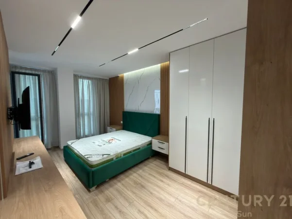 Tirane, jepet me qera apartament 2+1 Kati 7, 100 m² 1.000 €