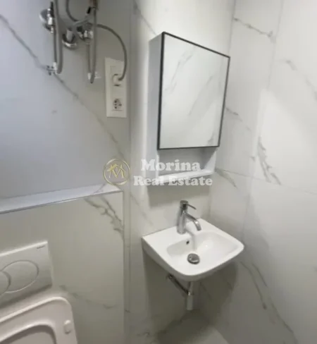 Tirane, jepet me qera apartament 1+1 Kati 1, 50 m² 400 € (Shkolla e Bashkuar)