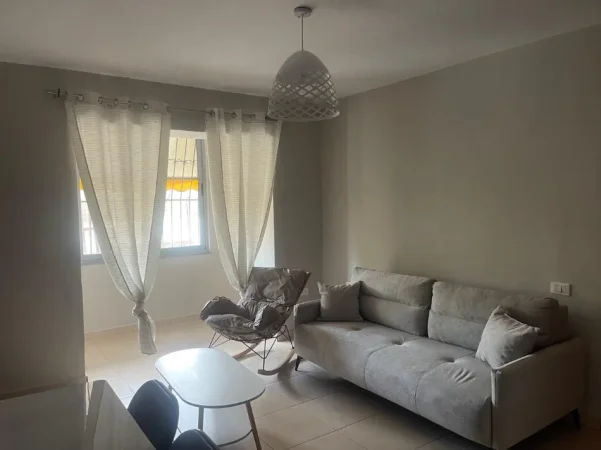 Shqiperi, jepet me qera apartament 1+1 Kati 2, 